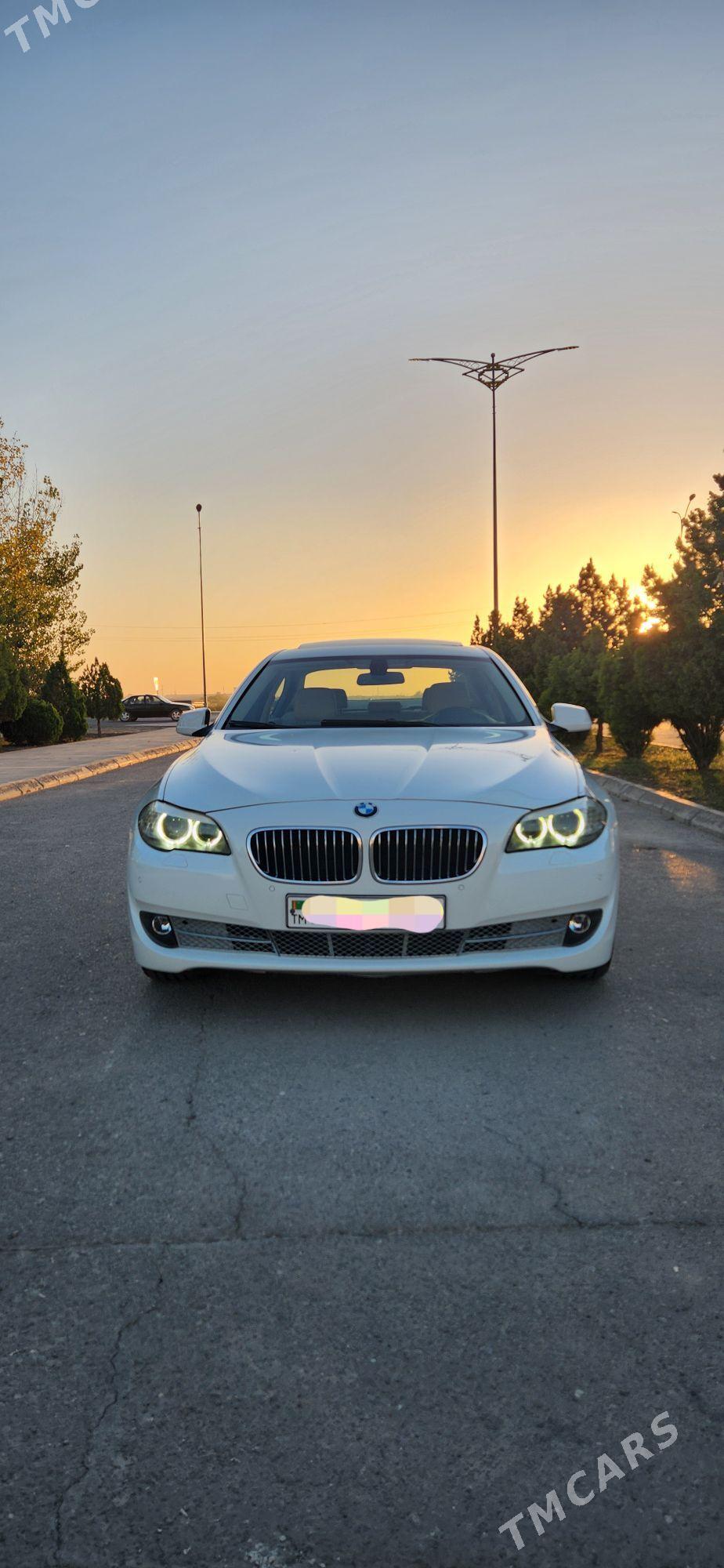BMW F10 2011 - 235 000 TMT - Дашогуз - img 3