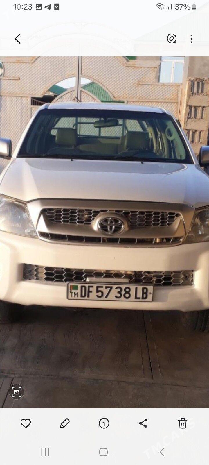 Toyota Hilux 2010 - 210 000 TMT - Магданлы - img 3