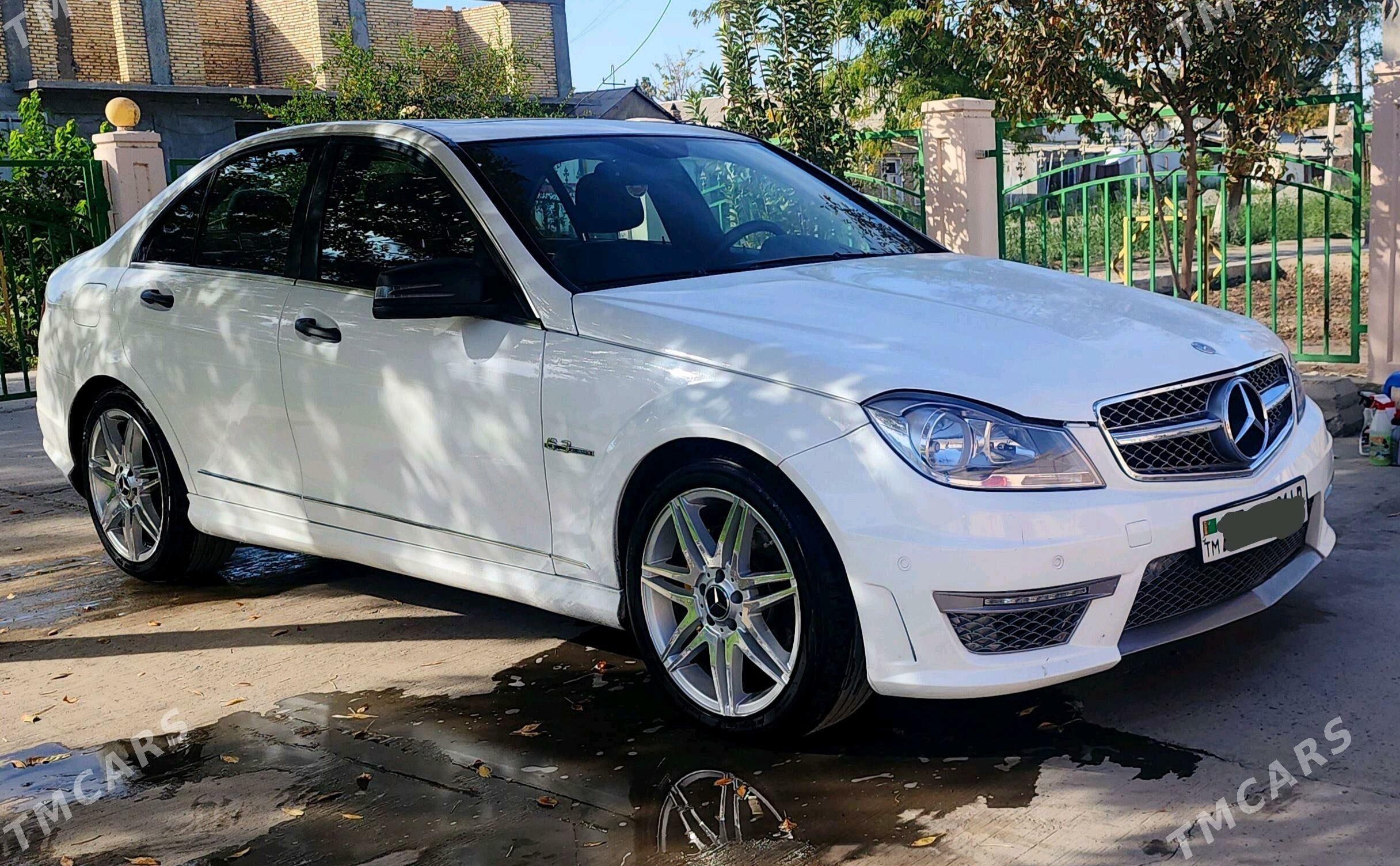 Mercedes-Benz C300 2012 - 205 000 TMT - Türkmenabat - img 5