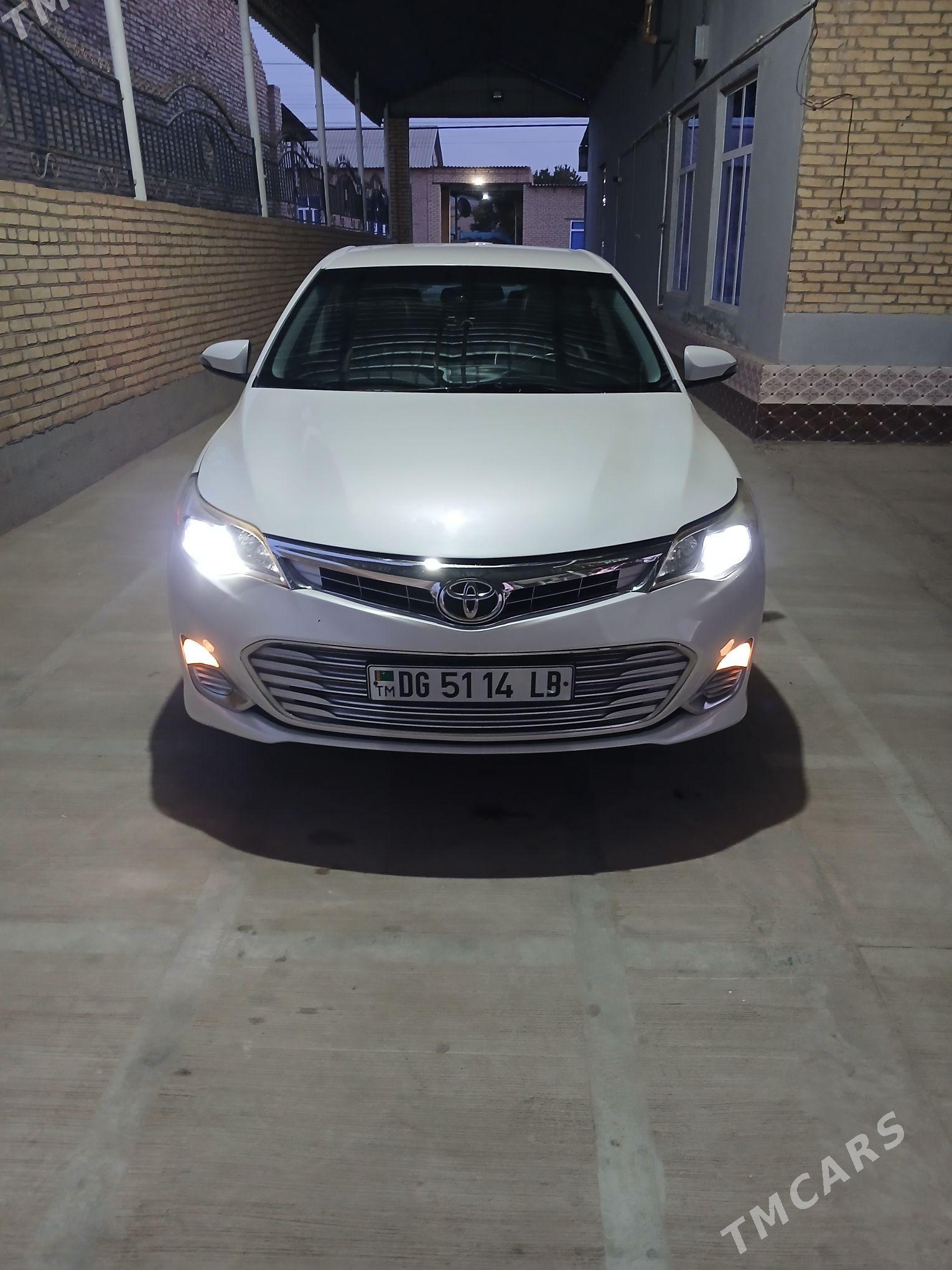 Toyota Avalon 2013 - 300 000 TMT - Saýat - img 1