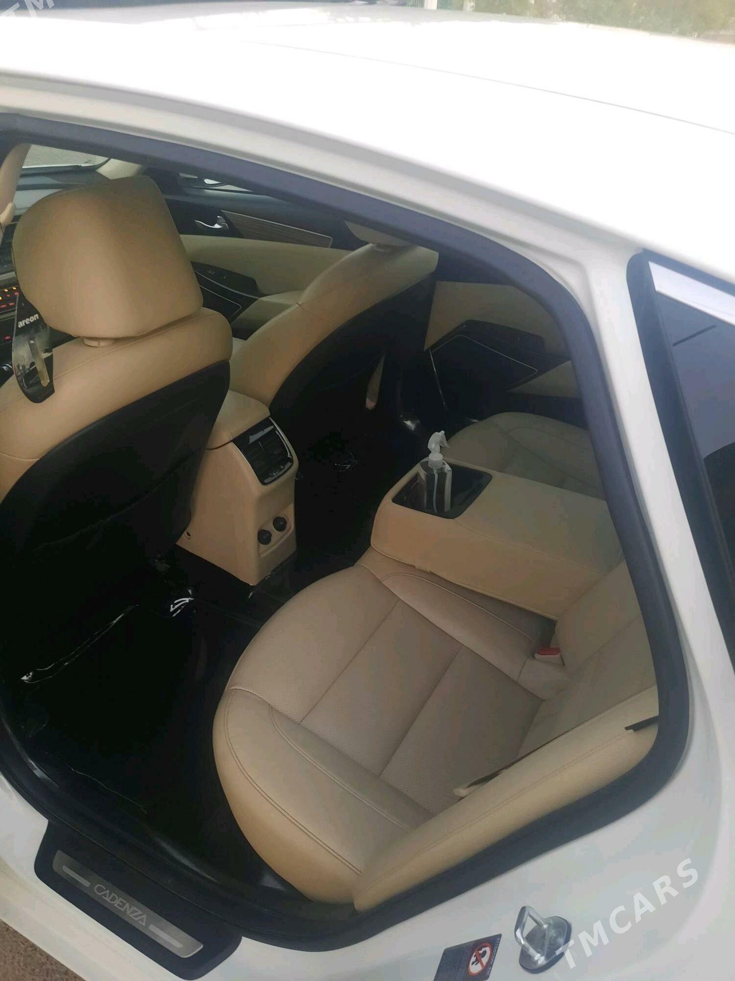 Kia Cadenza 2018 - 240 000 TMT - Aşgabat - img 3