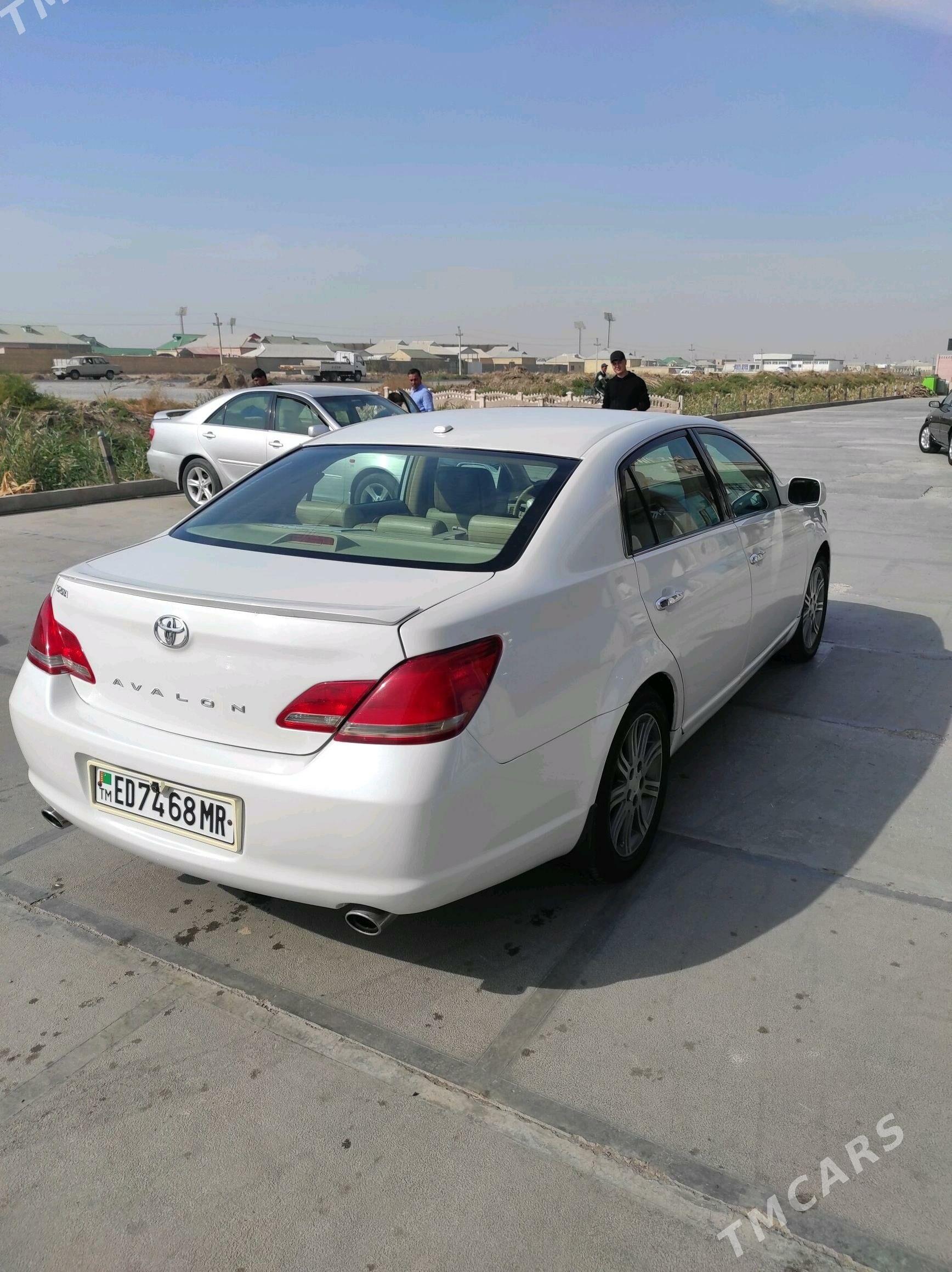 Toyota Avalon 2010 - 180 000 TMT - Baýramaly - img 3