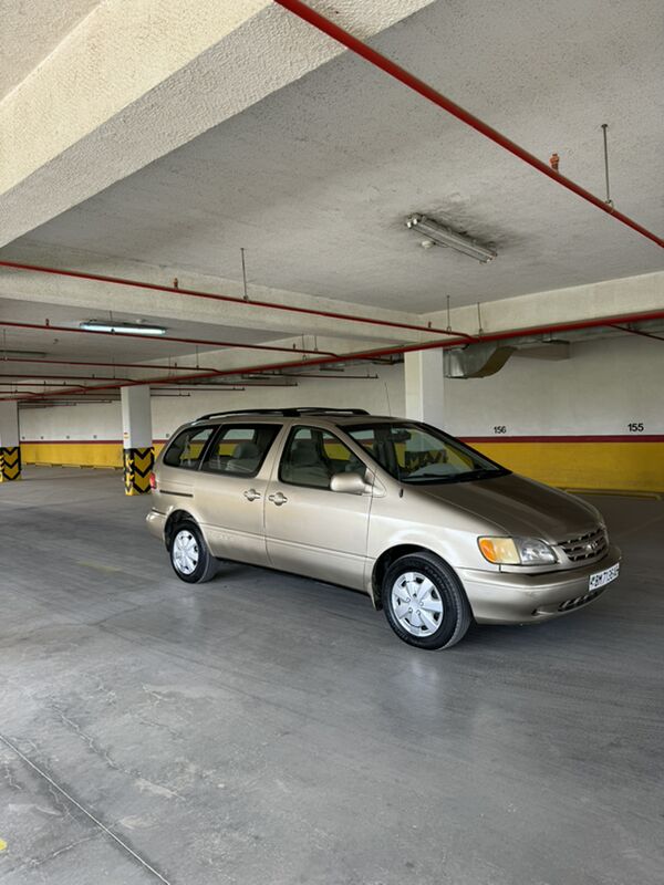 Toyota Sienna 2001 - 165 000 TMT - Ашхабад - img 2