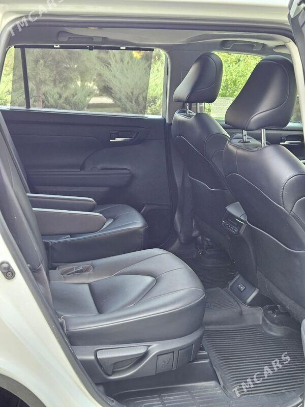 Toyota Highlander 2022 - 459 000 TMT - Ашхабад - img 4