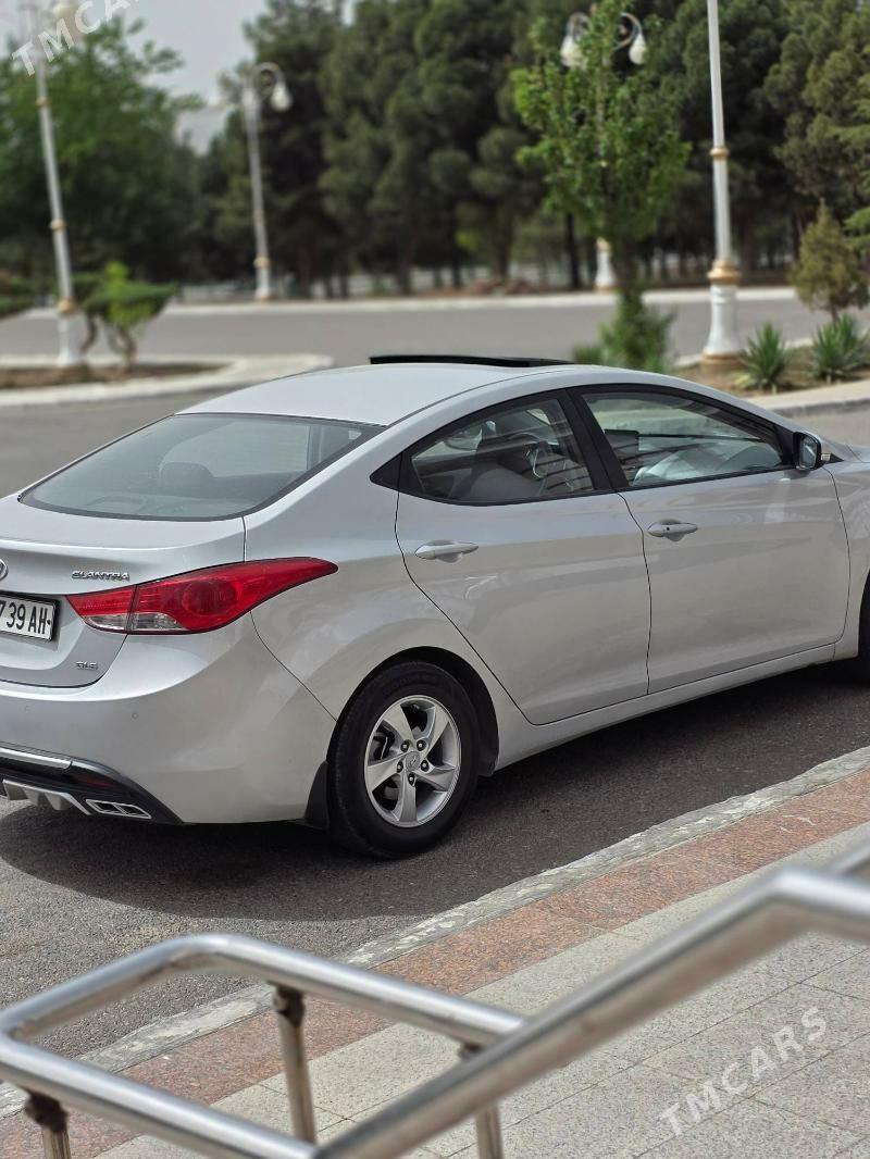 Hyundai Elantra 2011 - 170 000 TMT - Ak bugdaý etraby - img 2