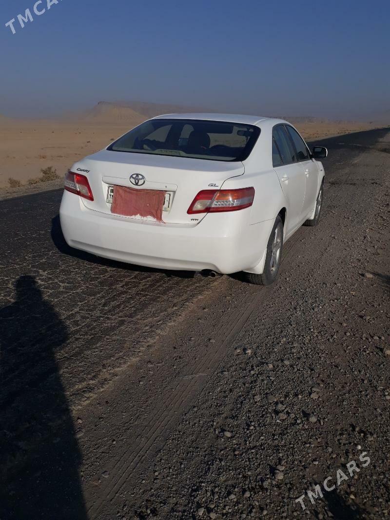 Toyota Camry 2010 - 135 000 TMT - Койтендаг - img 4