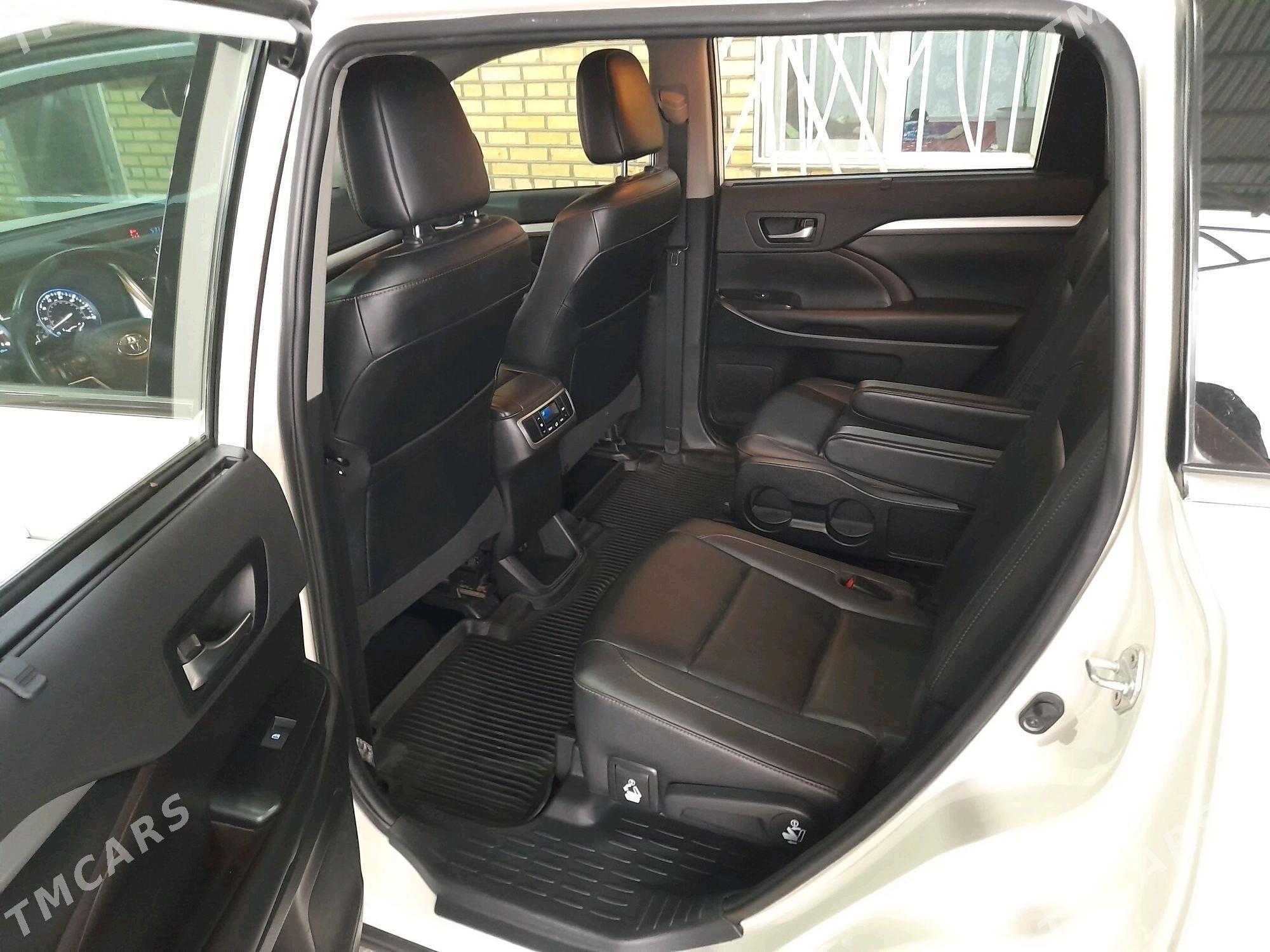 Toyota Highlander 2019 - 440 000 TMT - Мары - img 5