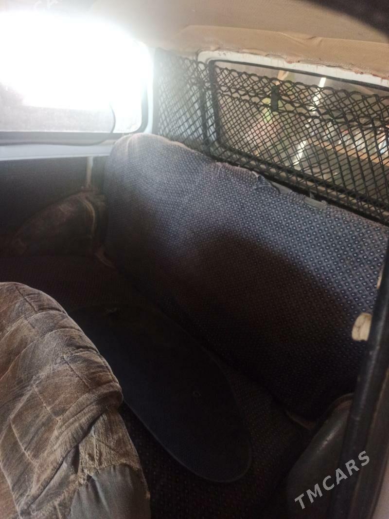 Lada Niva 1989 - 25 000 TMT - Саят - img 3