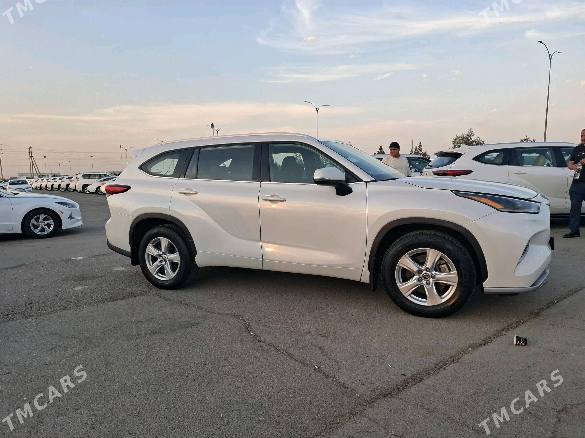 Toyota Highlander 2021 - 460 000 TMT - Aşgabat - img 9