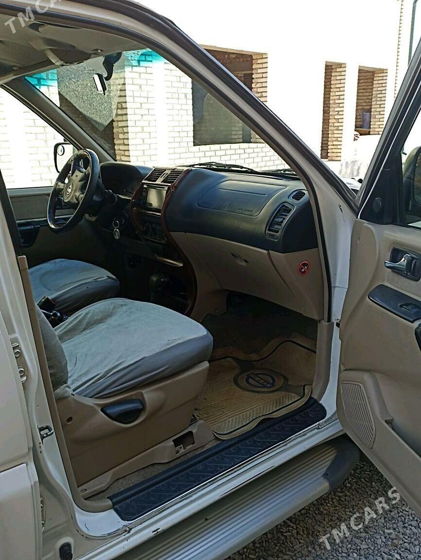 Nissan Terrano 2003 - 60 000 TMT - Бахарден - img 2