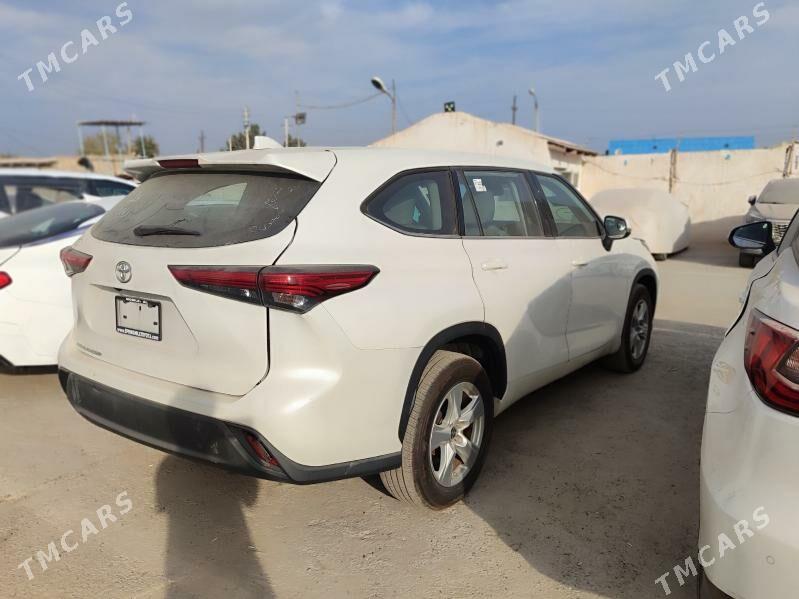 Toyota Highlander 2021 - 520 000 TMT - Мары - img 6