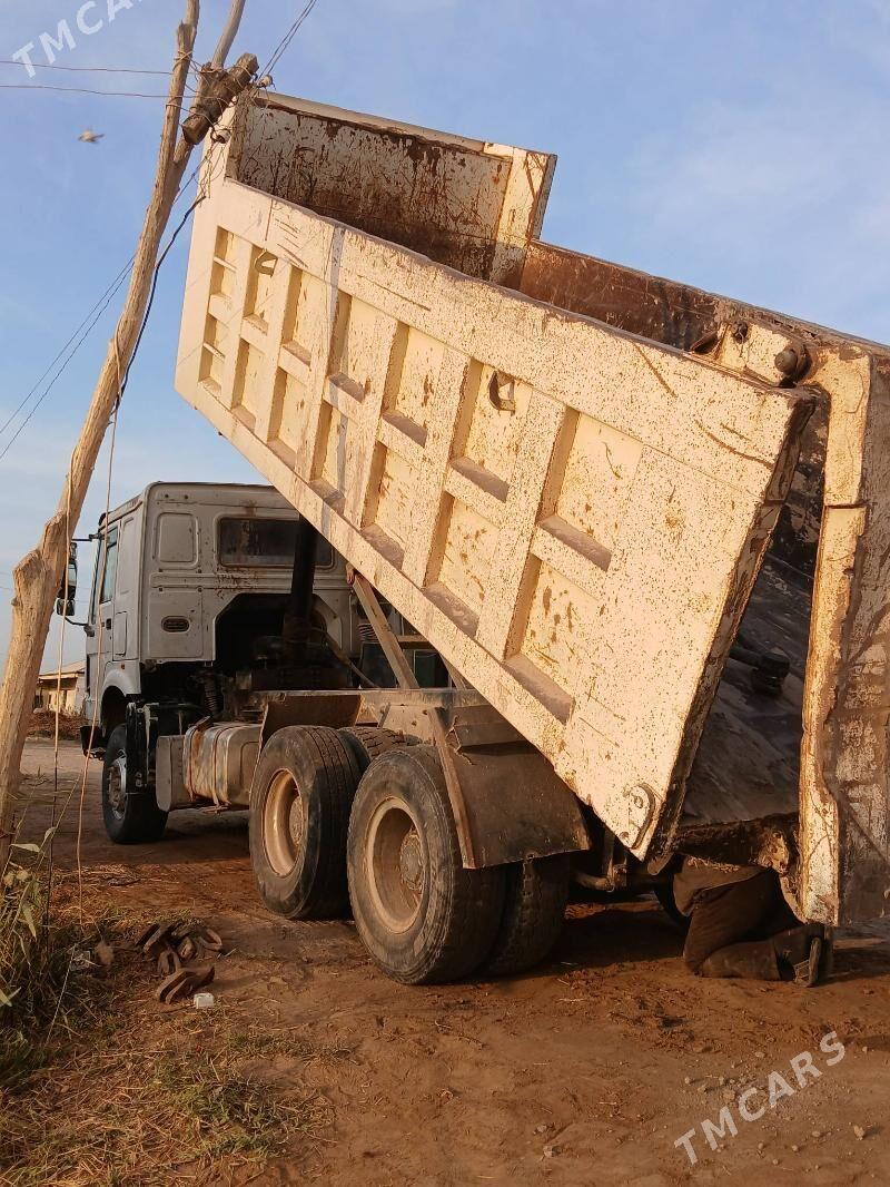 Howo Sinotruk 2015 - 205 000 TMT - Görogly (Tagta) - img 4