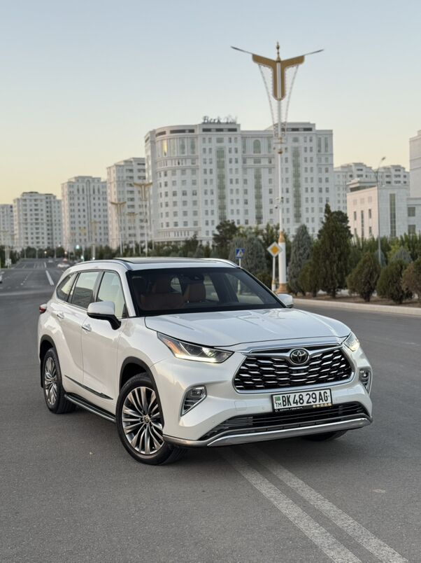 Toyota Highlander 2021 - 765 000 TMT - Aşgabat - img 3