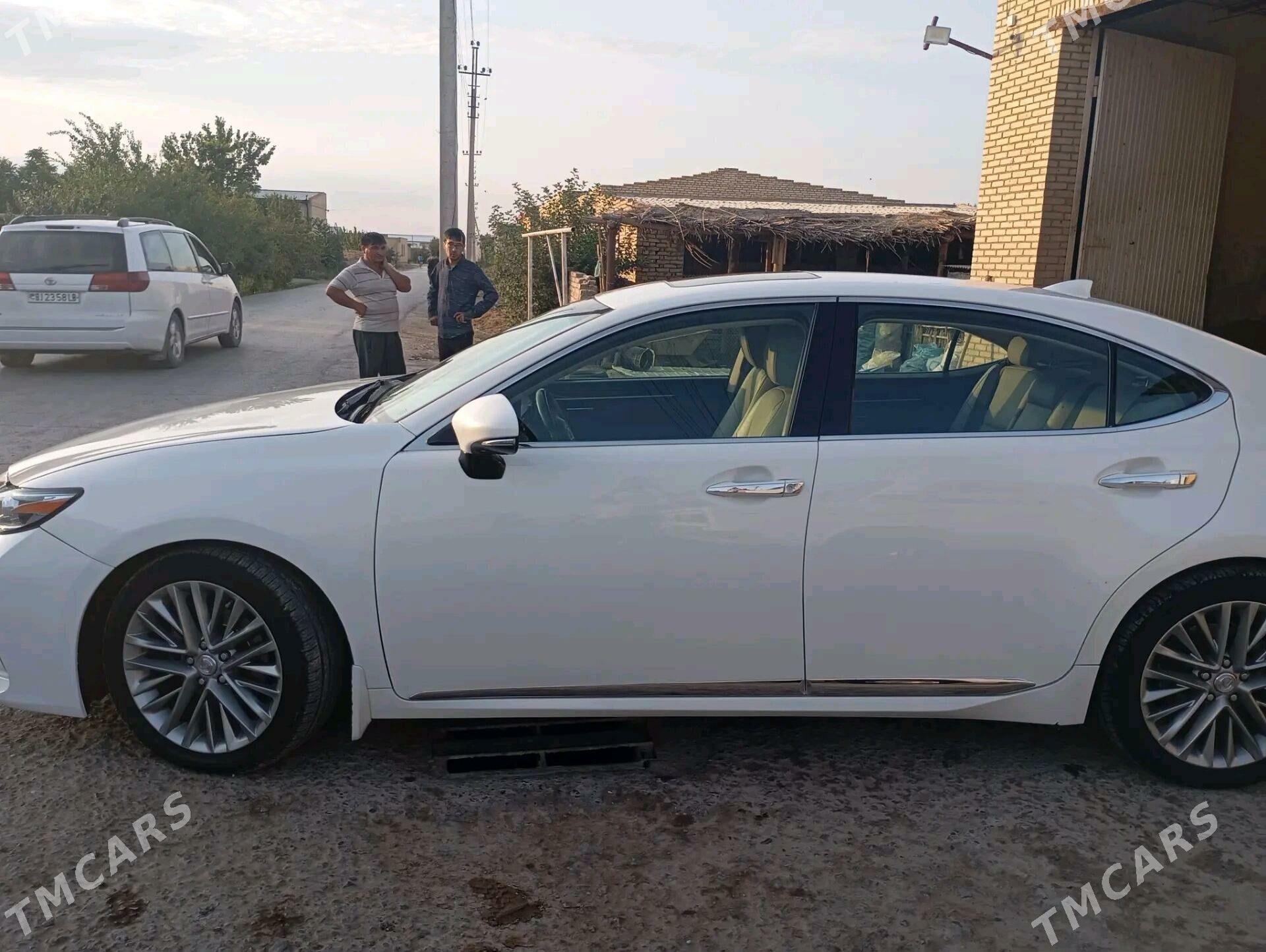 Lexus ES 2016 - 400 000 TMT - Dänew - img 5
