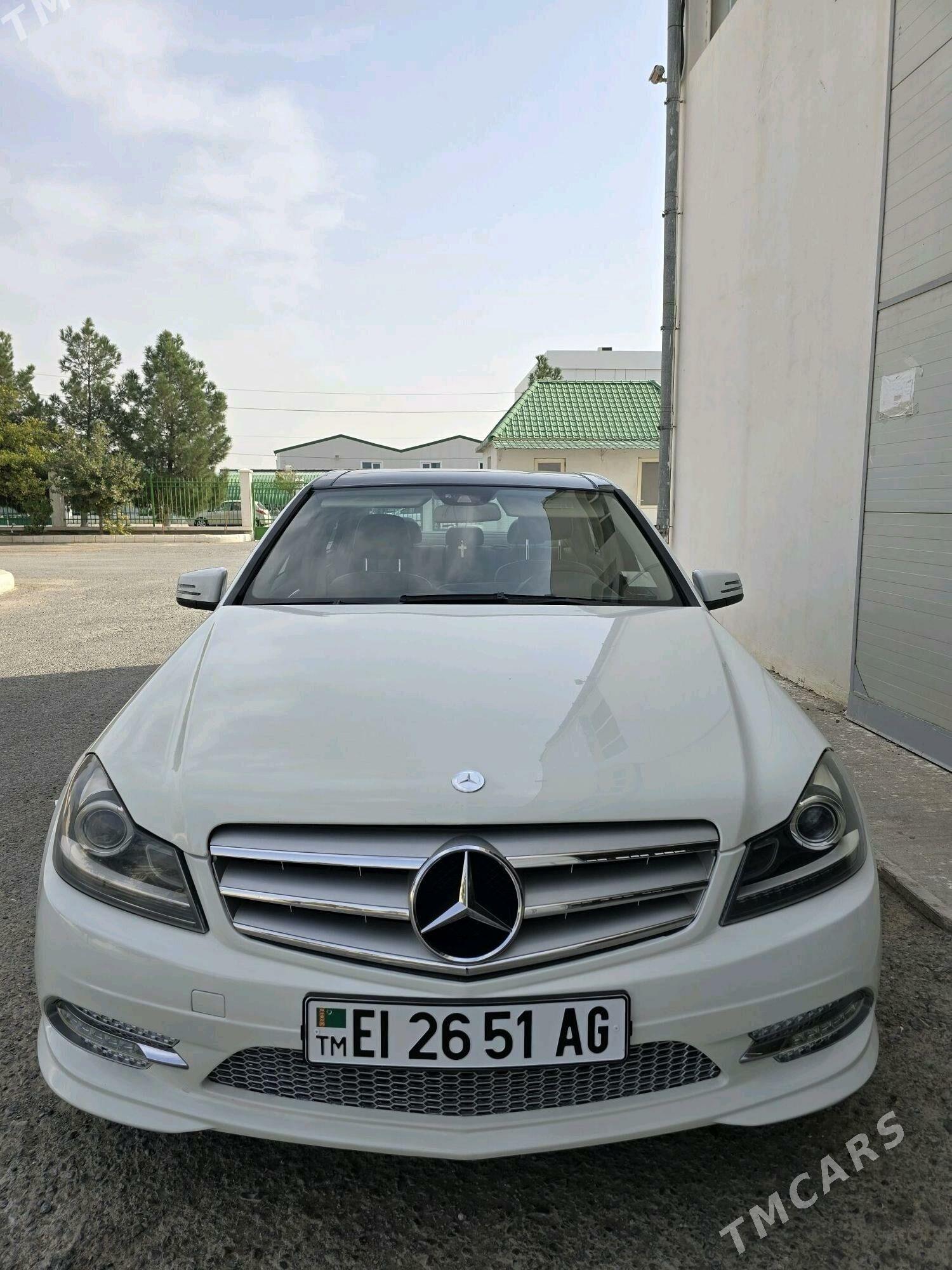 Mercedes-Benz C350 2012 - 235 000 TMT - Ашхабад - img 3