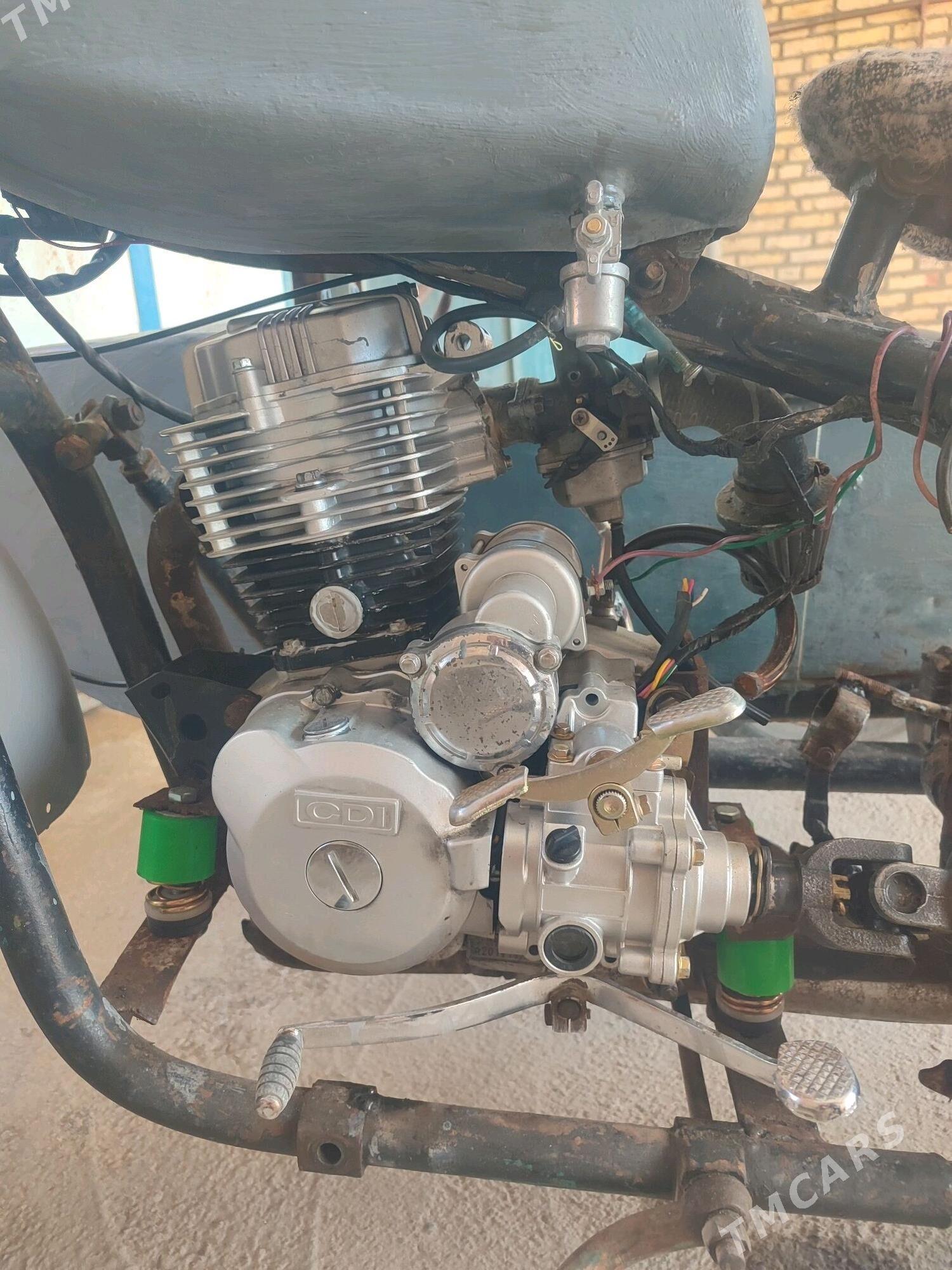 Fekon FK150-8G 2002 - 8 000 TMT - Теджен - img 3