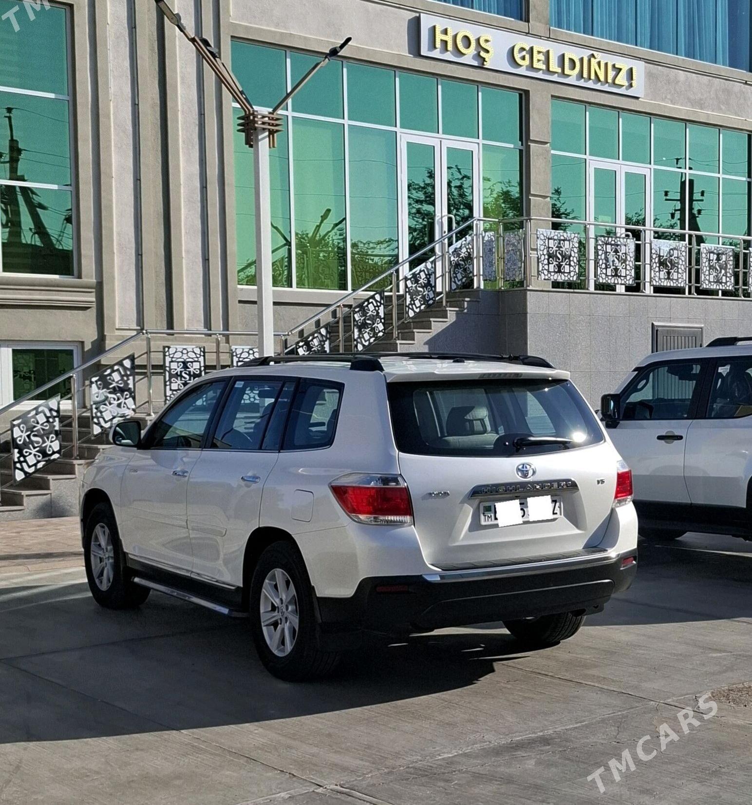 Toyota Highlander 2013 - 350 000 TMT - Köneürgenç - img 4