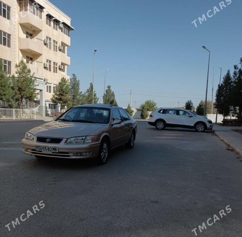 Toyota Camry 2001 - 206 000 TMT - Мары - img 1