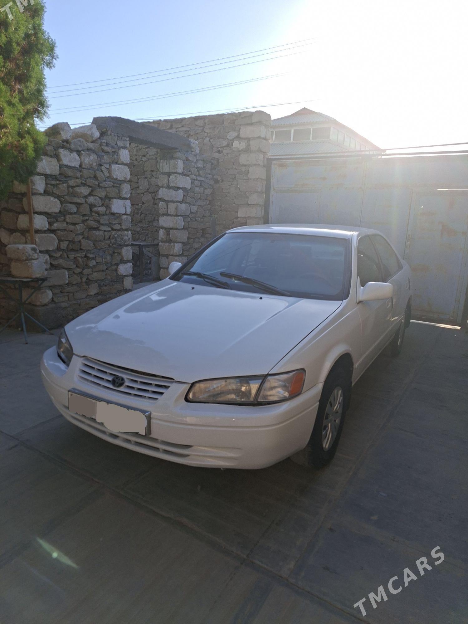 Toyota Camry 1999 - 120 000 TMT - Magdanly - img 1