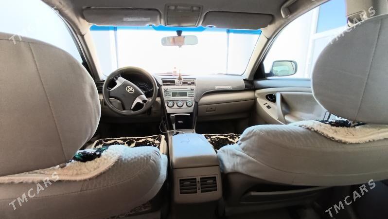 Toyota Camry 2010 - 150 000 TMT - Кёнеургенч - img 3