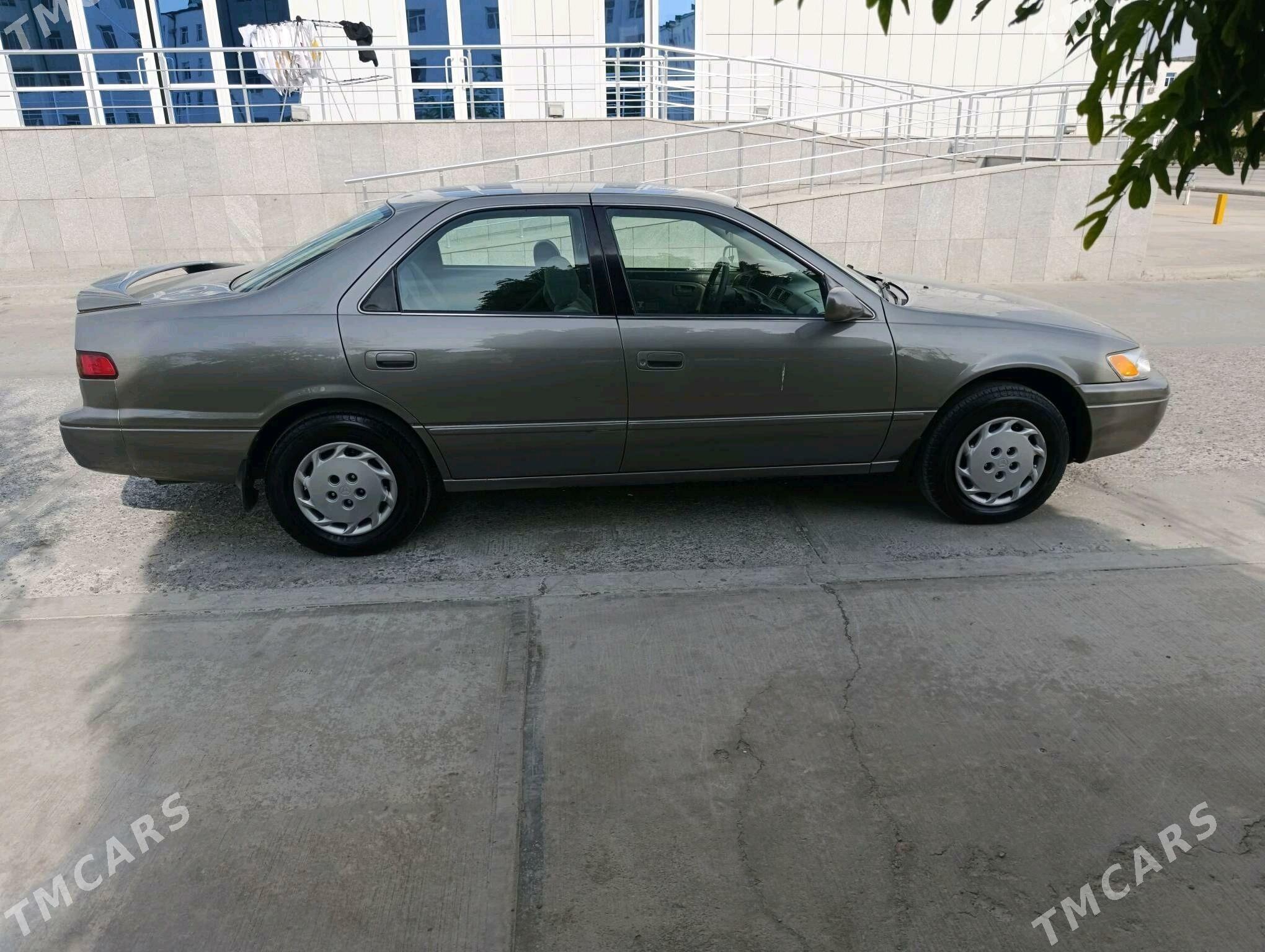 Toyota Camry 1998 - 139 000 TMT - Şabat etr. - img 1