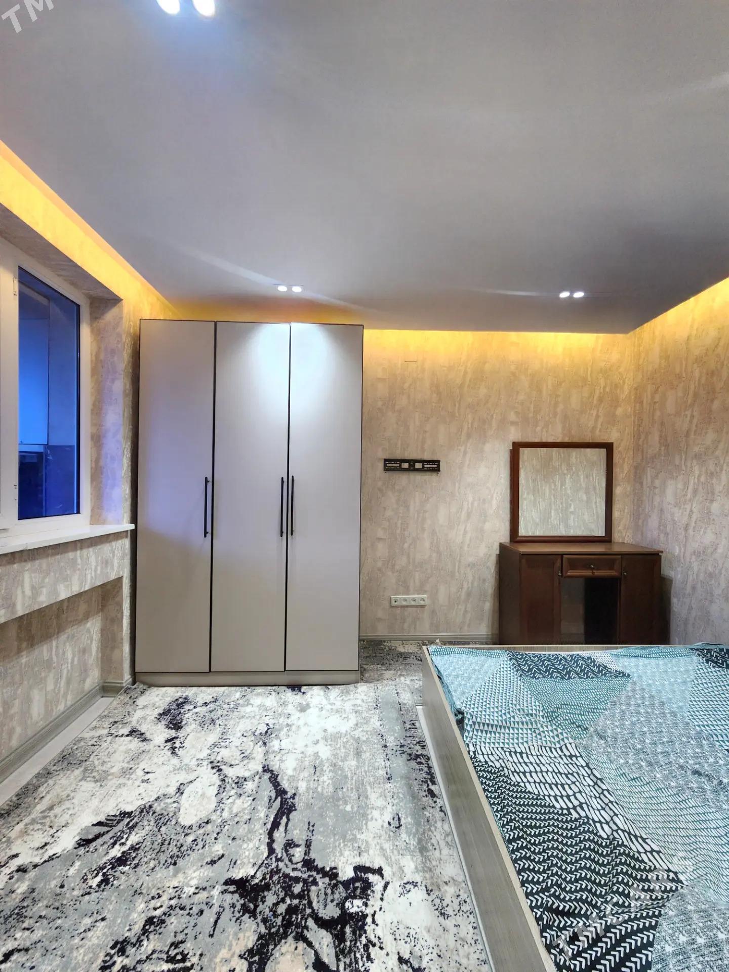 5 МКР, 3/2 ЭТАЖ, 2 КОМНАТНАЯ - 5 мкр - img 1