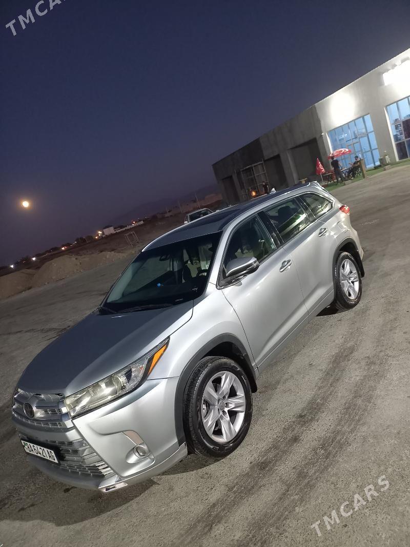 Toyota Highlander 2018 - 450 000 TMT - Çoganly - img 1