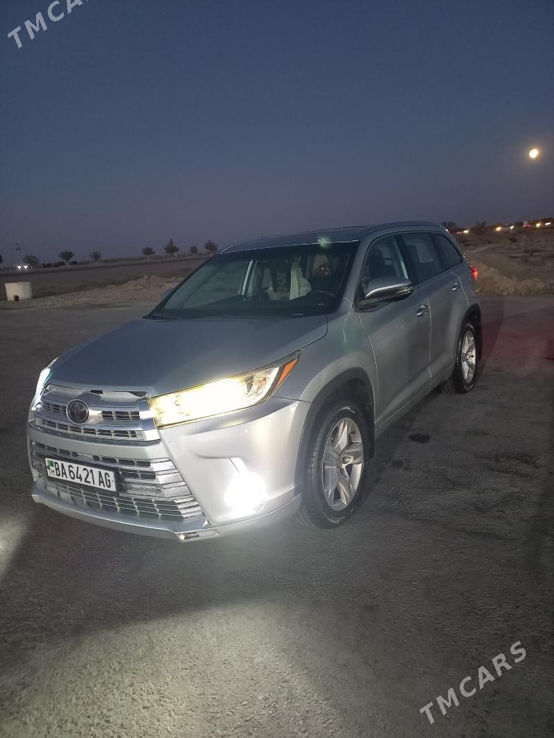 Toyota Highlander 2018 - 450 000 TMT - Çoganly - img 4