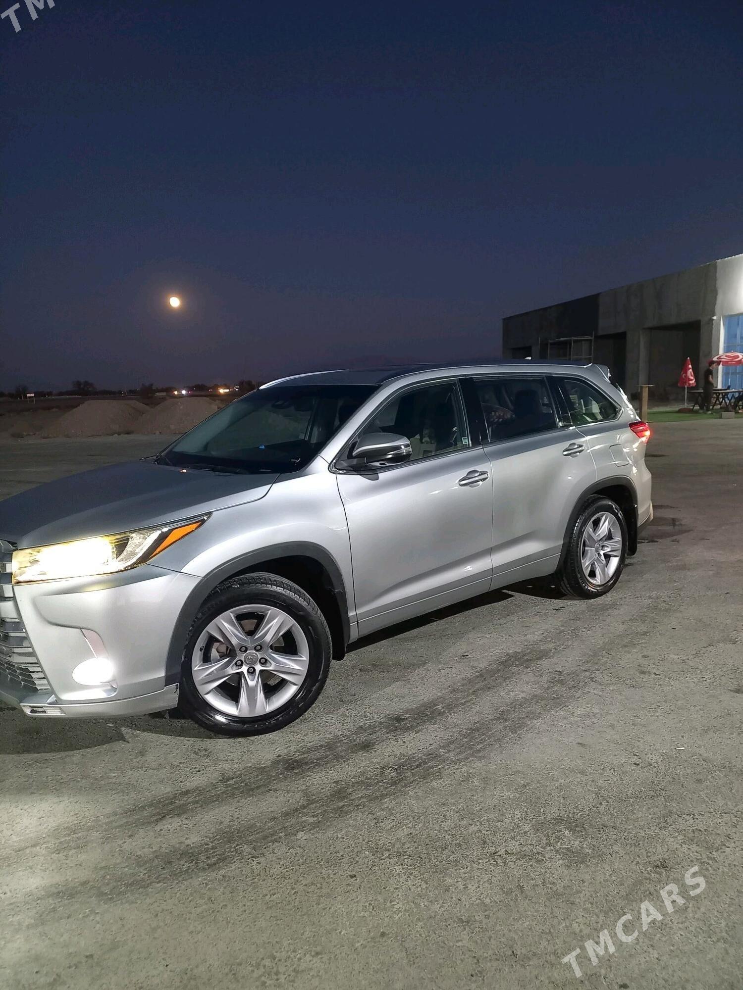 Toyota Highlander 2018 - 450 000 TMT - Çoganly - img 8