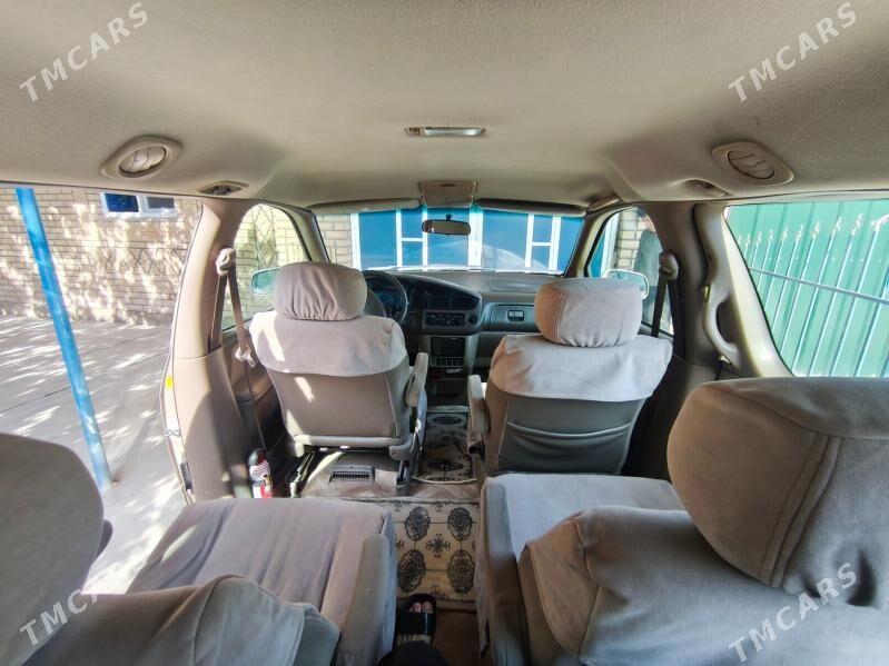 Toyota Sienna 2002 - 190 000 TMT - Daşoguz - img 4