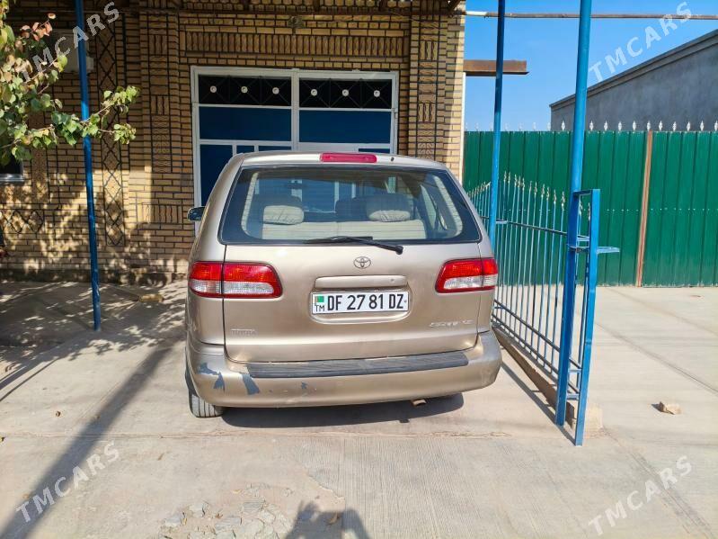 Toyota Sienna 2002 - 190 000 TMT - Daşoguz - img 3