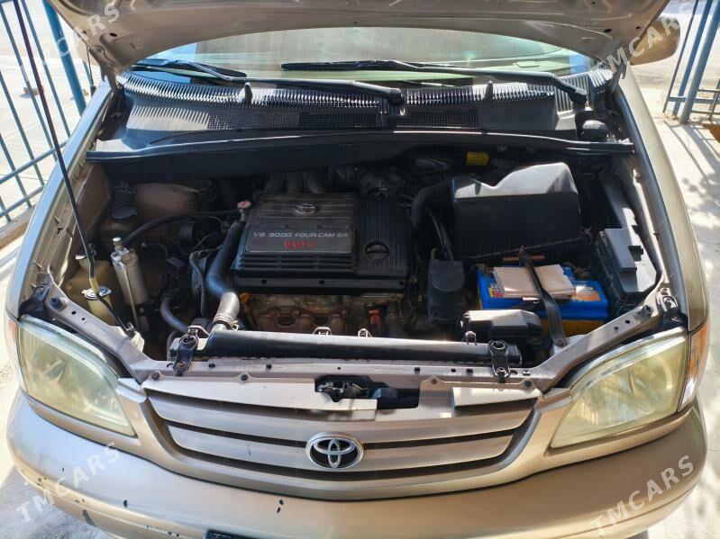Toyota Sienna 2002 - 190 000 TMT - Daşoguz - img 6