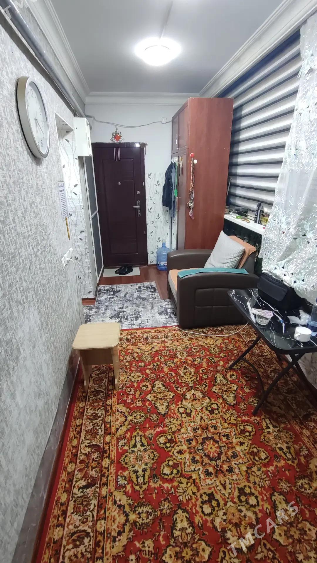 4 mkr     3/1     2 komnat - 4 мкр - img 3