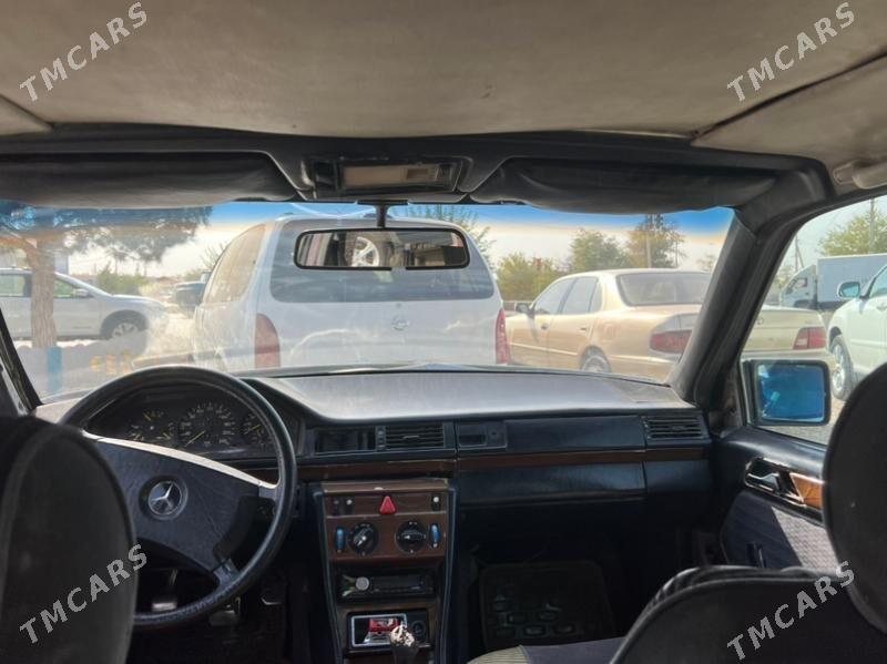 Mercedes-Benz 230E 1990 - 25 000 TMT - Mary - img 1