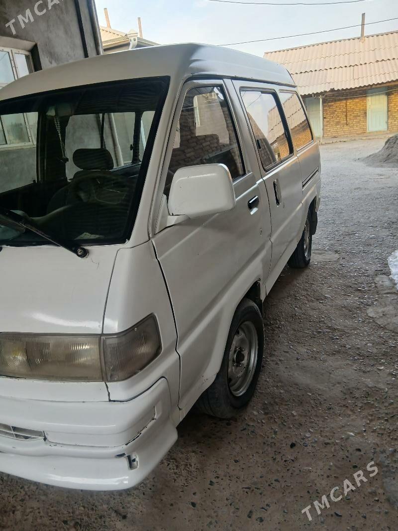 Toyota Lite ace 1989 - 30 000 TMT - Сакарчага - img 4