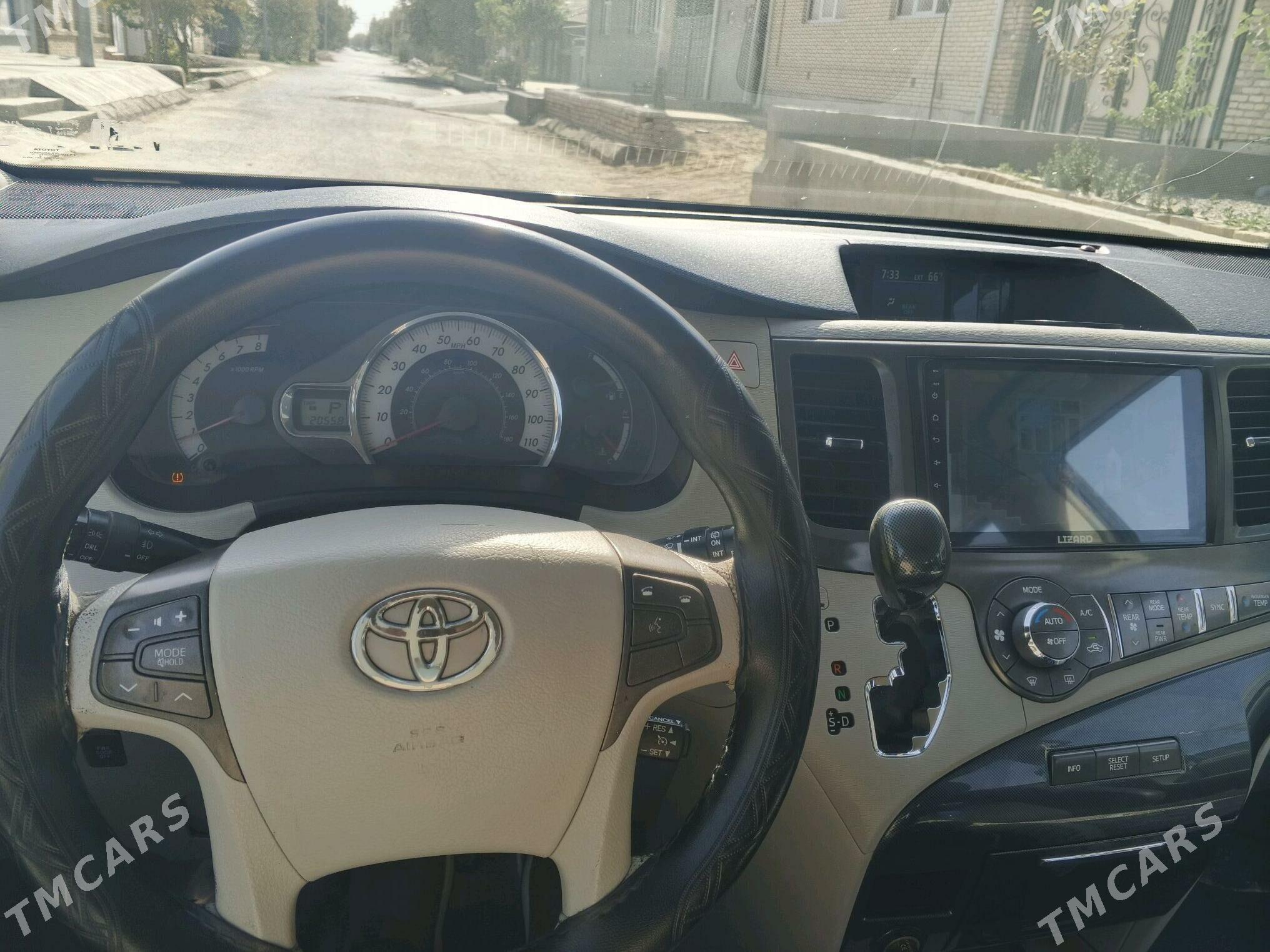 Toyota Sienna 2013 - 310 000 TMT - Mary - img 5