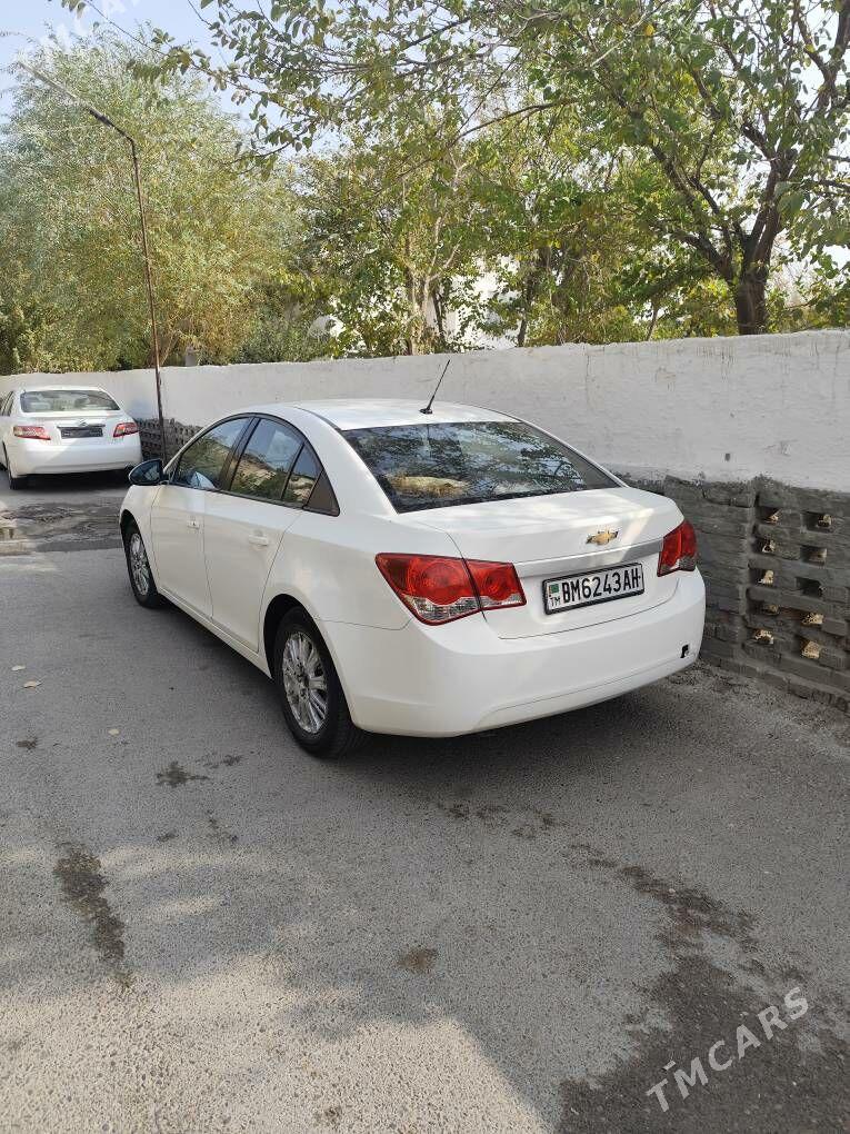 Chevrolet Cruze 2011 - 115 000 TMT - Ак-Бугдайский этрап - img 3