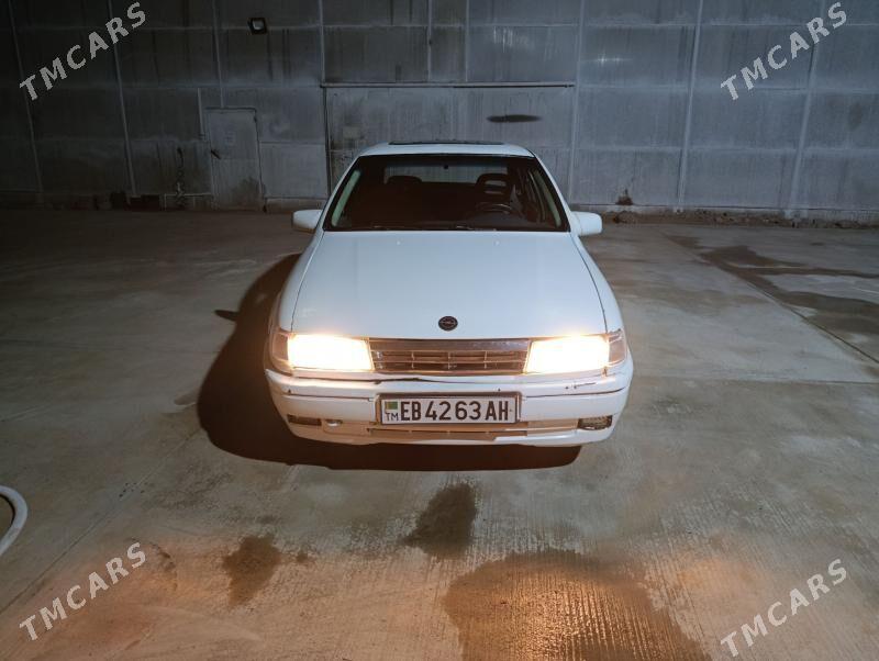 Opel Vectra 1990 - 25 000 TMT - Tejen - img 1
