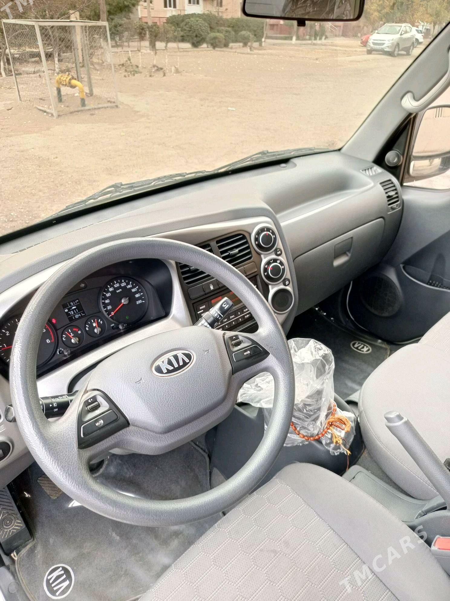 Kia Bongo 2019 - 380 000 TMT - Daşoguz - img 7