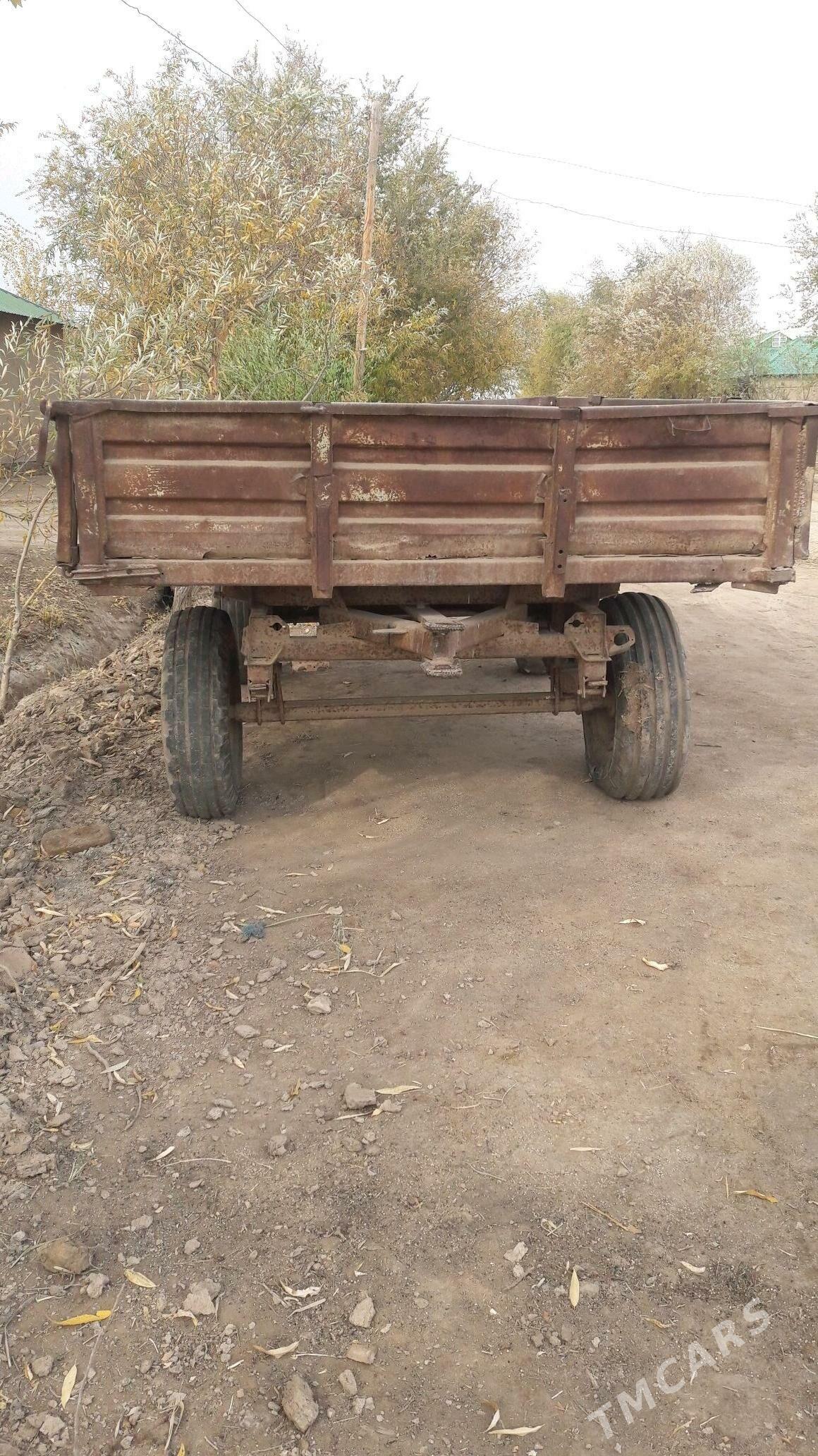 MTZ T-28 1981 - 30 000 TMT - Türkmenbaşy etr. - img 3