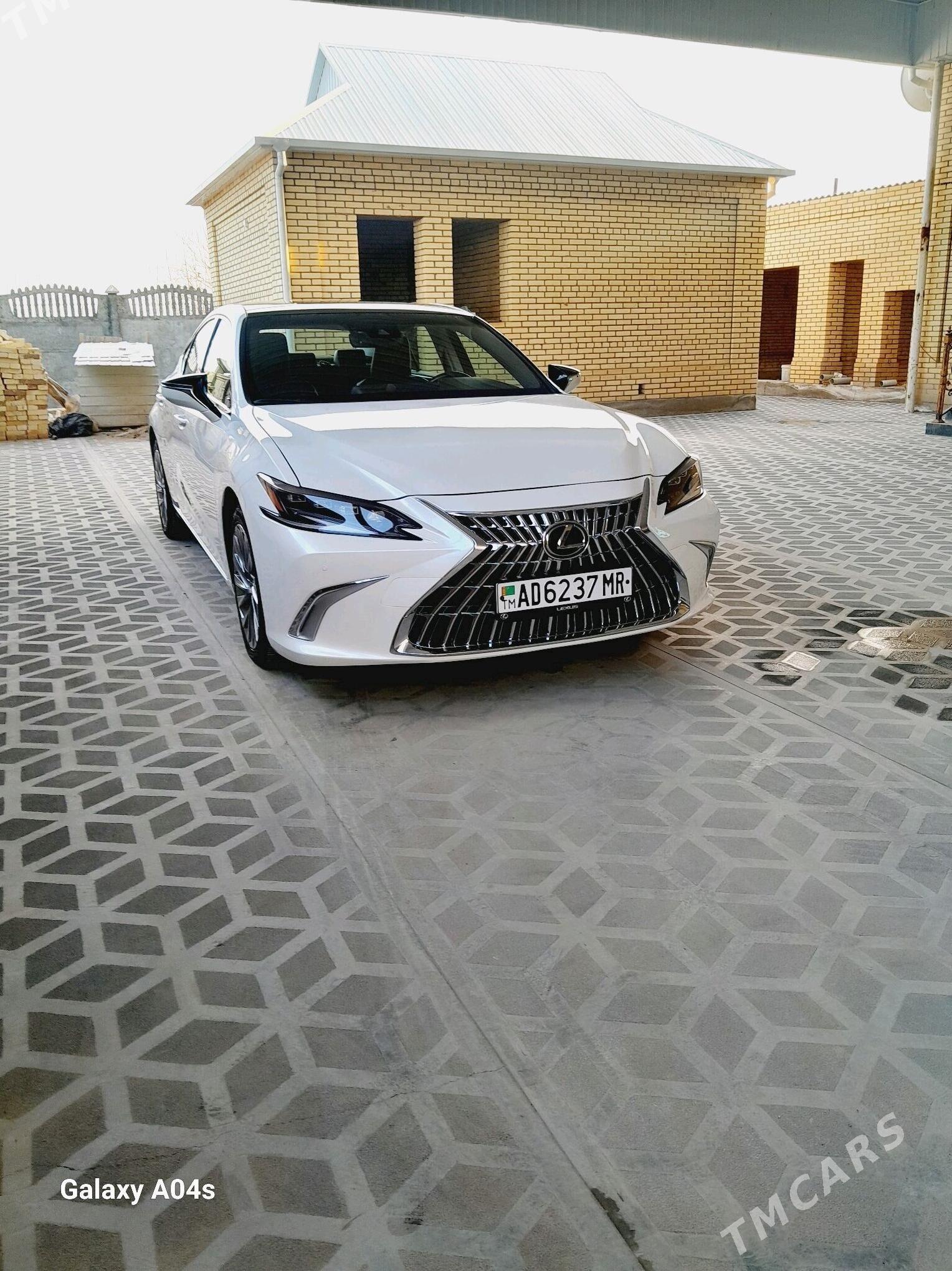 Lexus ES 350 2020 - 580 000 TMT - Мары - img 1