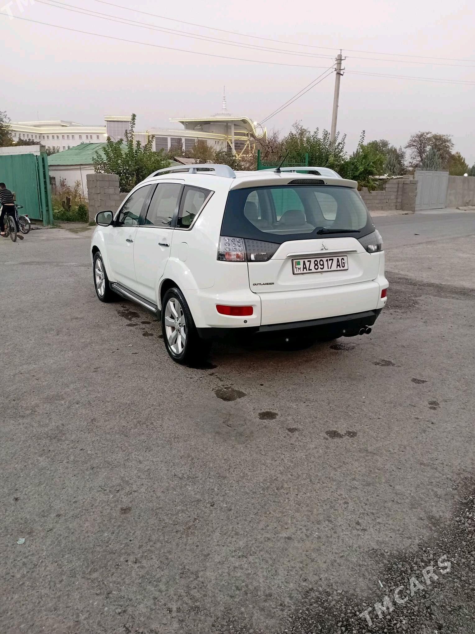 Mitsubishi Outlander 2010 - 190 000 TMT - Aşgabat - img 4