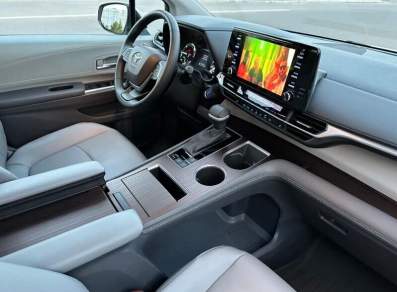 Toyota Sienna 2023 - 465 000 TMT - Ашхабад - img 7