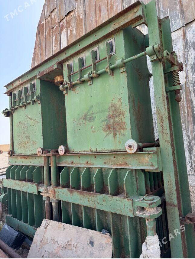 200tonnalyk press - Мары - img 2