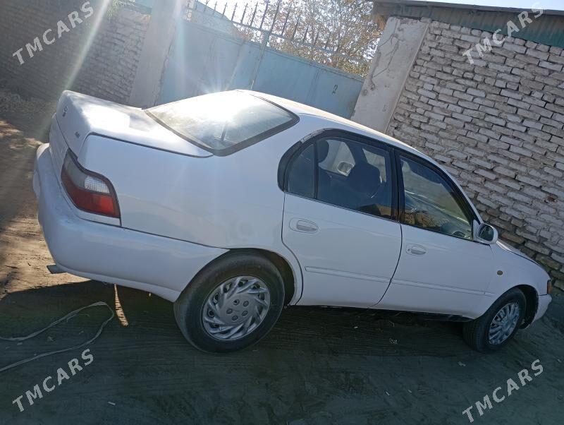 Toyota Corolla 1994 - 60 000 TMT - Köneürgenç - img 4