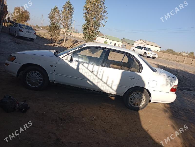 Toyota Corolla 1994 - 60 000 TMT - Köneürgenç - img 2