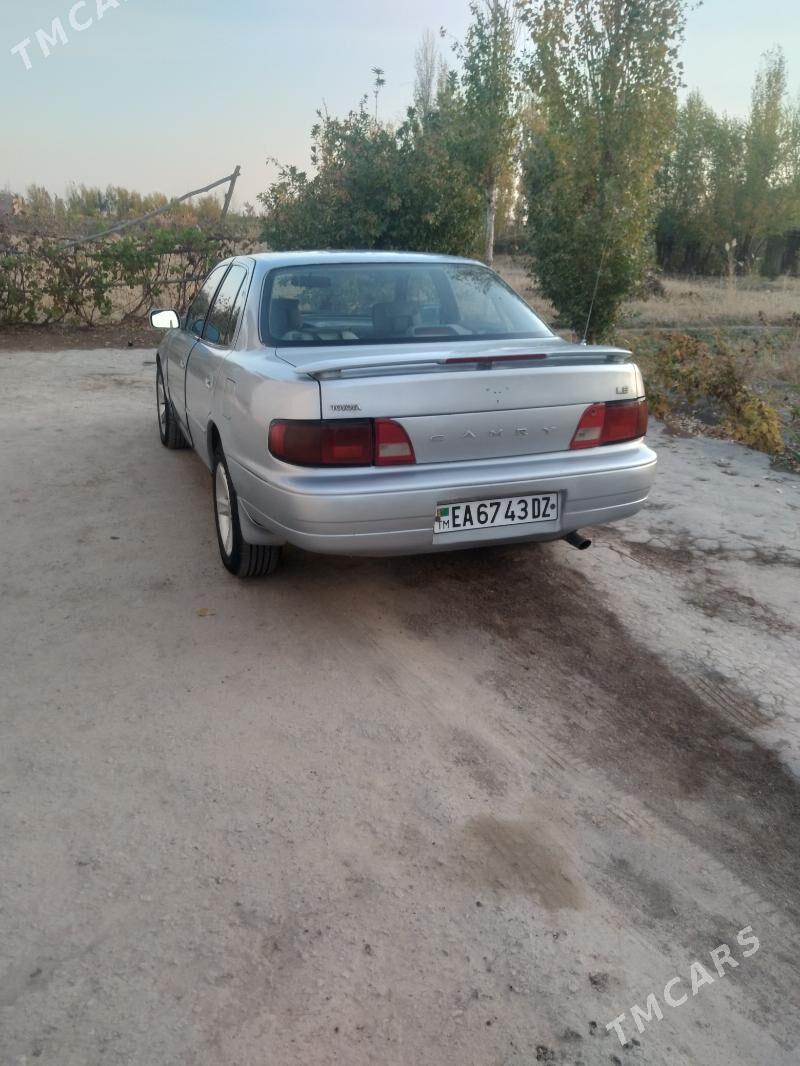 Toyota Camry 1994 - 90 000 TMT - Кёнеургенч - img 3