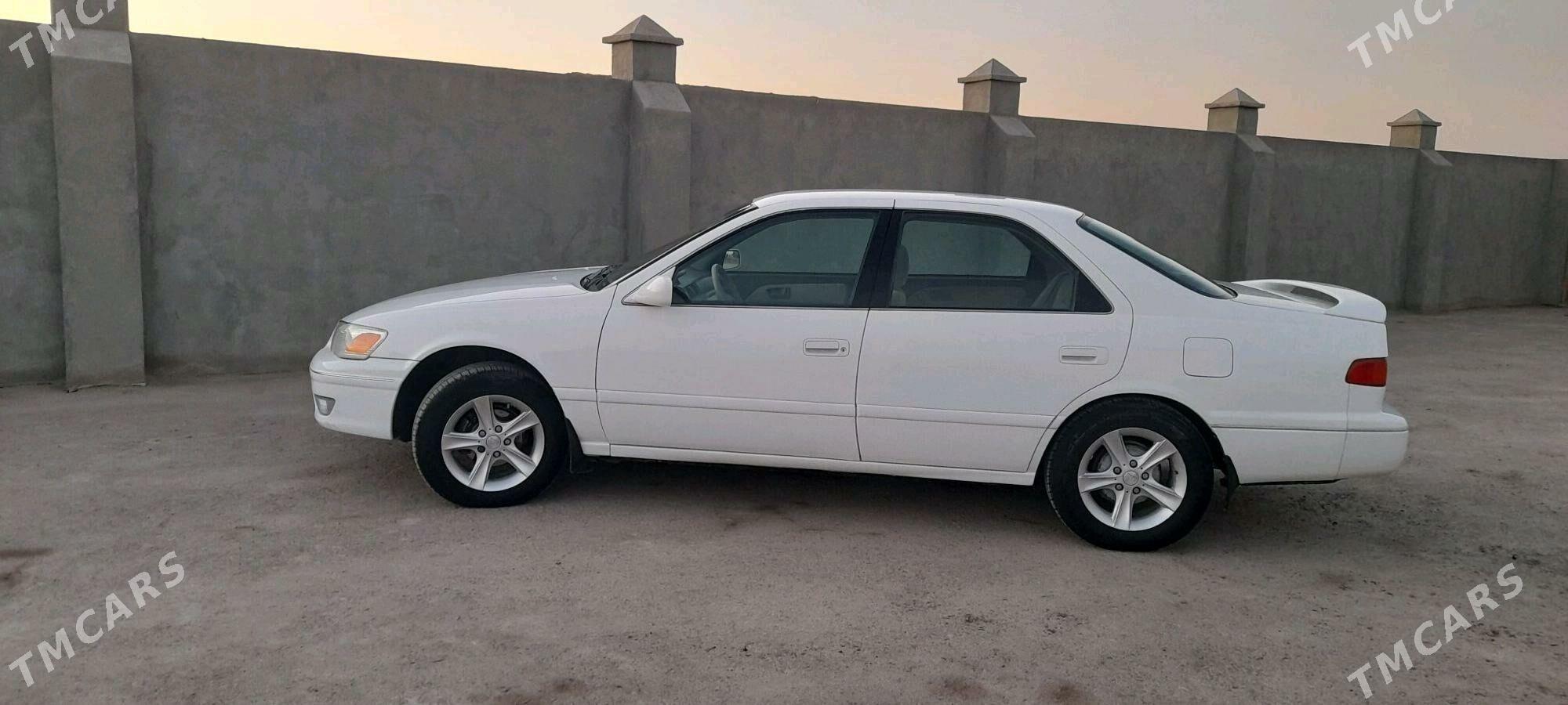 Toyota Camry 2000 - 145 000 TMT - Gurbansoltan Eje - img 1