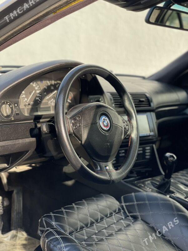 BMW E39 1999 - 100 000 TMT - Балканабат - img 8