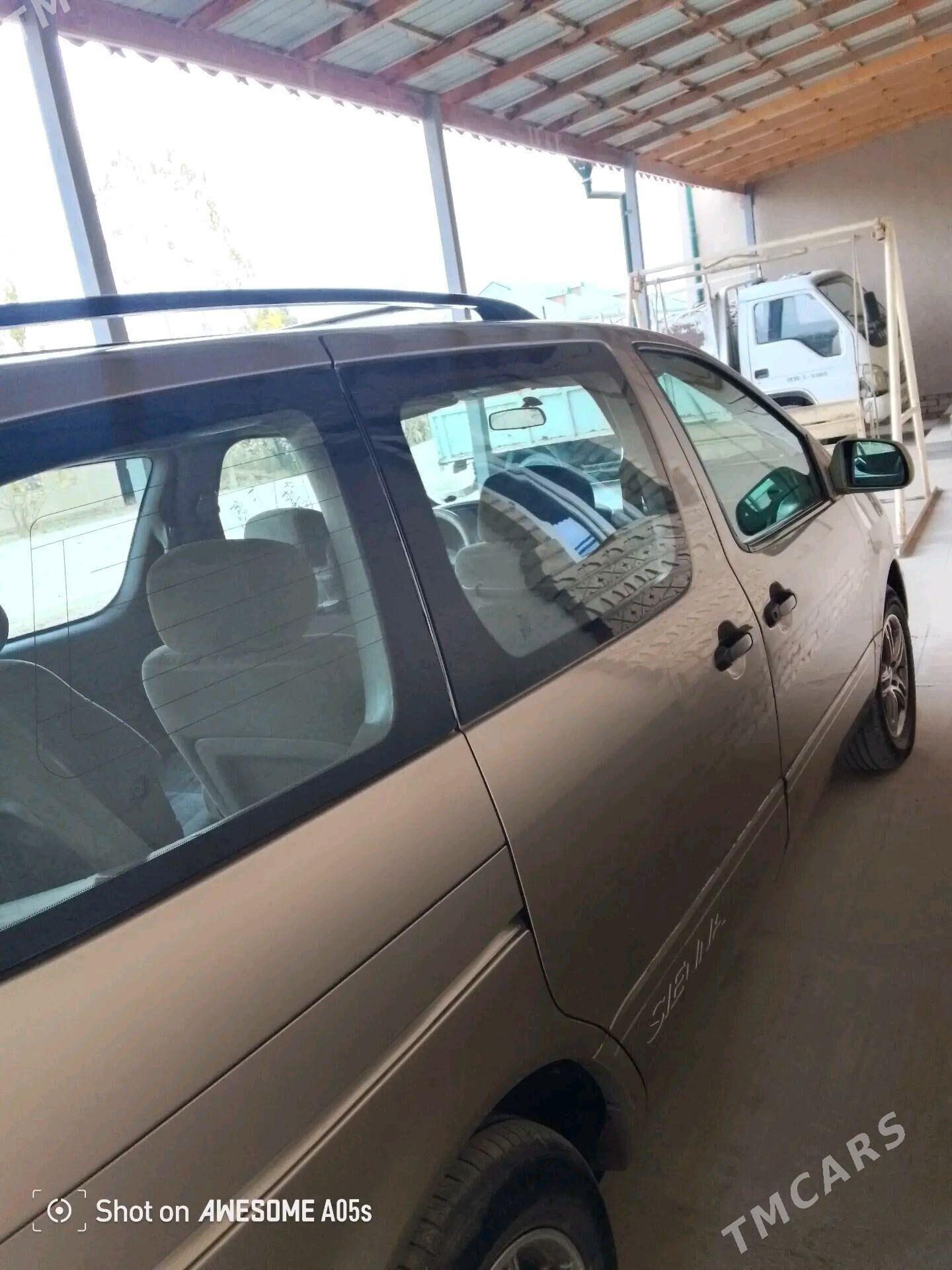 Toyota Sienna 2001 - 200 000 TMT - Гурбансолтан Едже - img 4